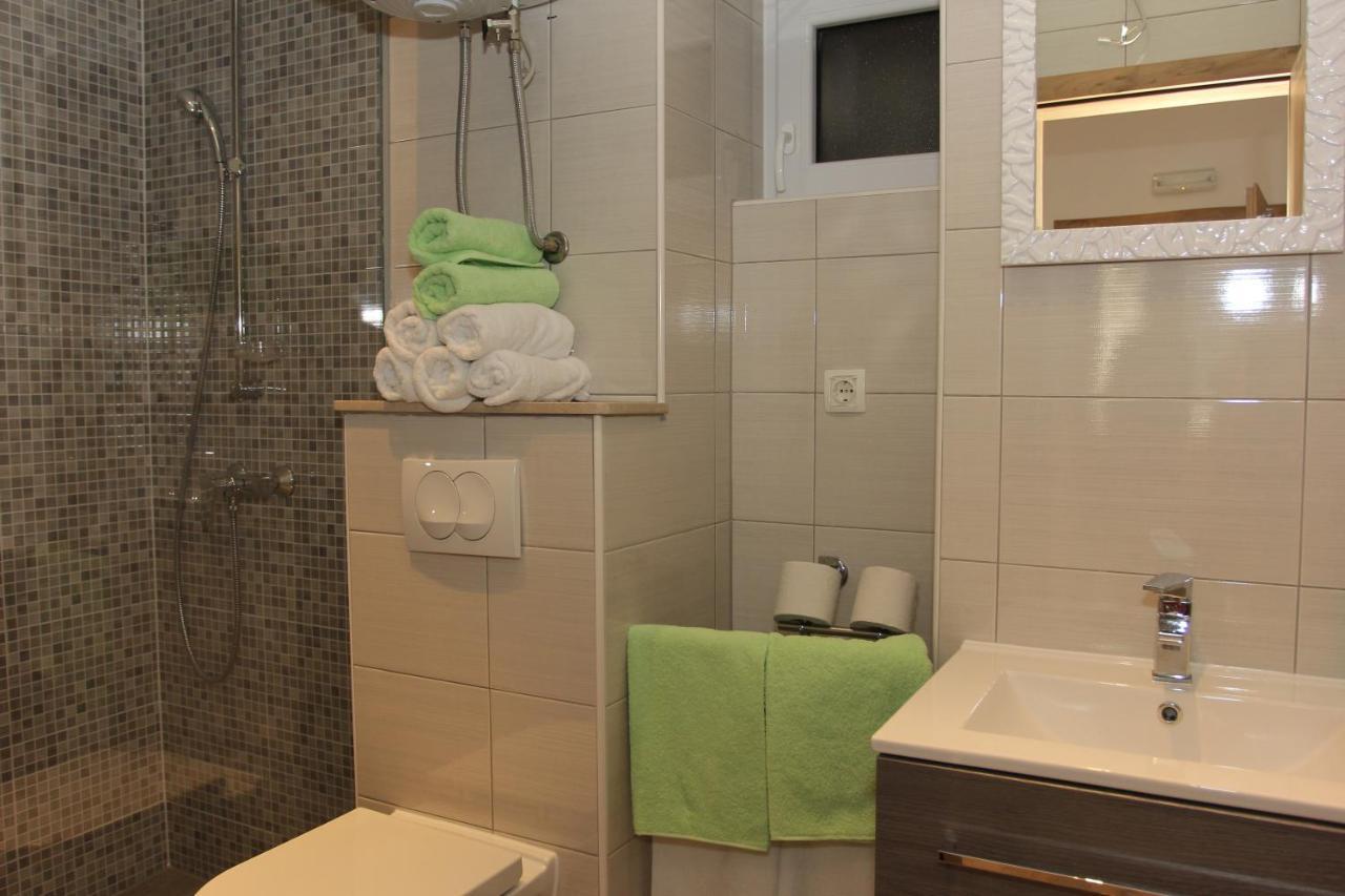 Apartment House Vitaic Supetar Extérieur photo