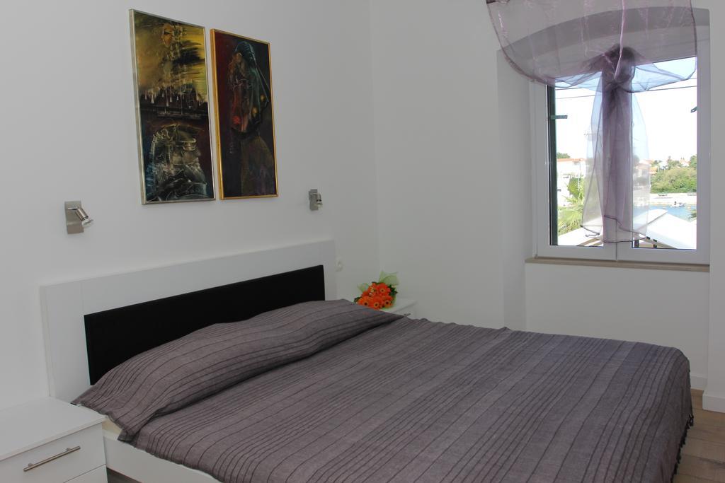 Apartment House Vitaic Supetar Chambre photo