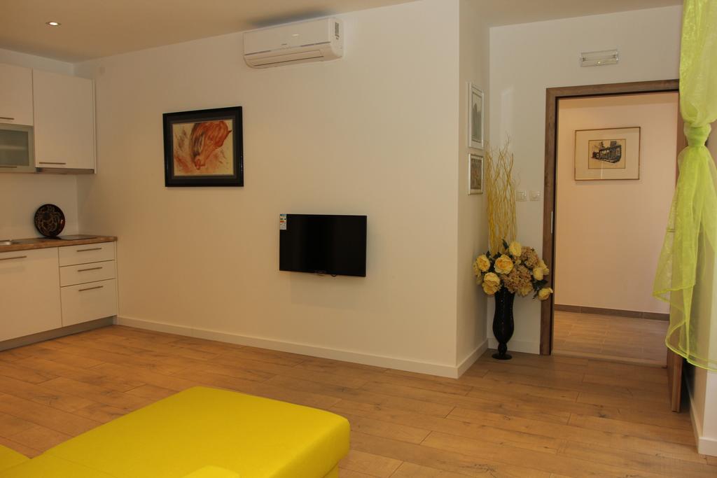 Apartment House Vitaic Supetar Chambre photo